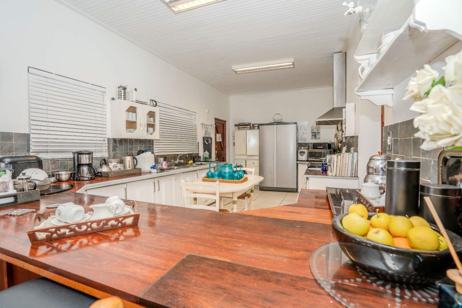 8 Bedroom Property for Sale in Country Club Western Cape